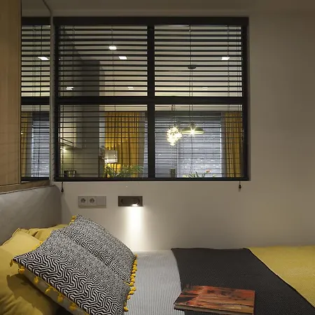 Butas Elegant Embassy In Heart